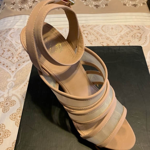Colin Stuart platform heels - Picture 1 of 5